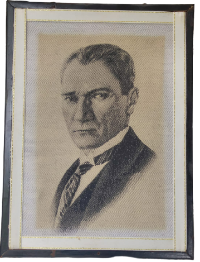 SÜMERBANK DOKUMA MUSTAFA KEMAL ATATÜRK FABRİKADA CALIŞAN USTA KİŞİ KENDİNE ÖZELOLARAK DOKUMUSTUR BOYAMA DEGİDİR HER ŞEYİ İLE ÖZENLİ YAPILMIŞ